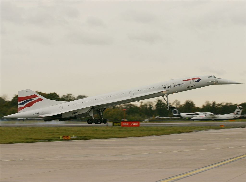 Concorde G-BOAC [31/10/03] Photo: Lee Collins