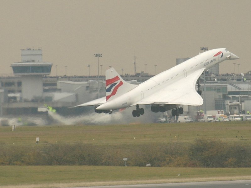 Concorde G-BOAG [22/10/03] Photo: Lee Collins